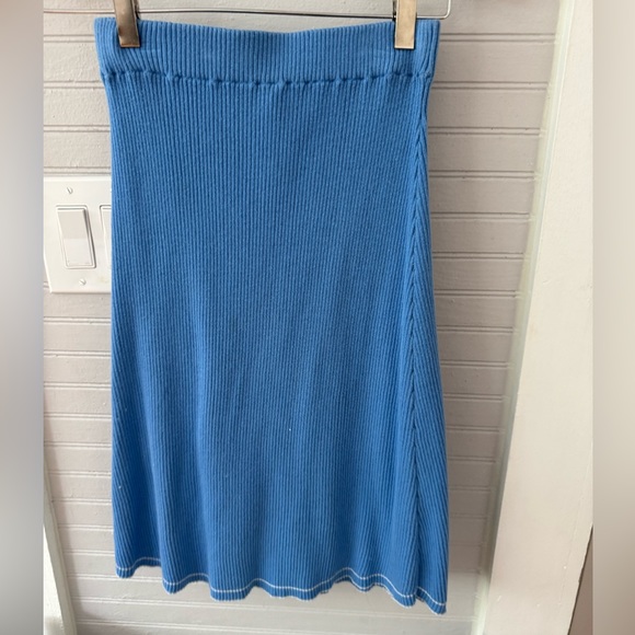 Milk knit skirt - Picture 3 of 4